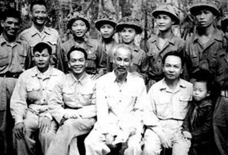 bac Ho 02.jpg