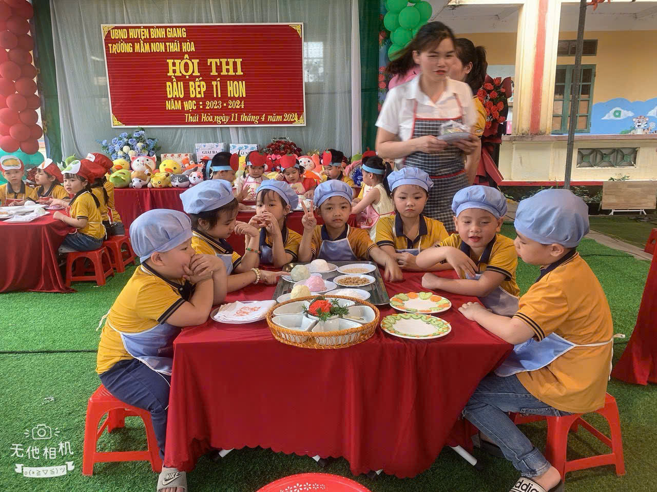 hinh anh hoc them.jpeg